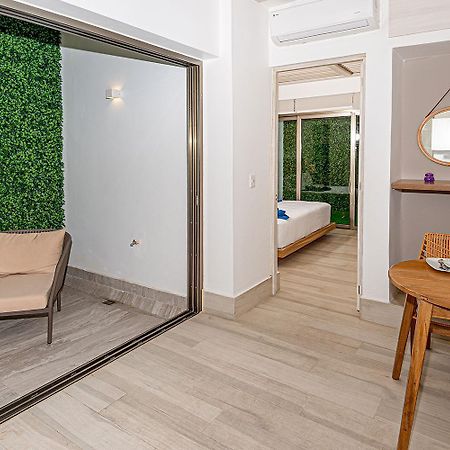 Mayan Monk Suites Плайя-дель-Кармен Екстер'єр фото